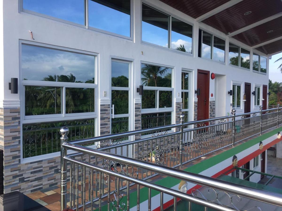 Italy Condotel Darasa Tanauan  Extérieur photo